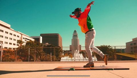 Keith-Prater_HappyFeet_Tap-Dance_OMara-Sprung-Floor_3x3-XL-Travel-Board_Outdoor-Fountain_2